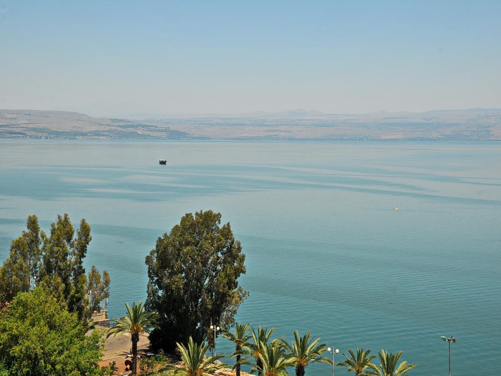 Beautiful Sea Of Galilee Lakeside Apartment Tiberíades Habitación foto